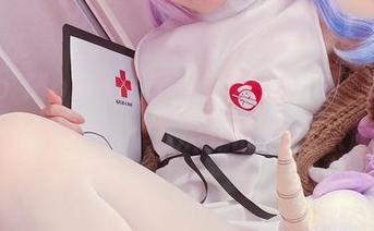 Sayo Momo一起来约尔·福杰,免费写真让你感受到二次元的无穷乐趣!